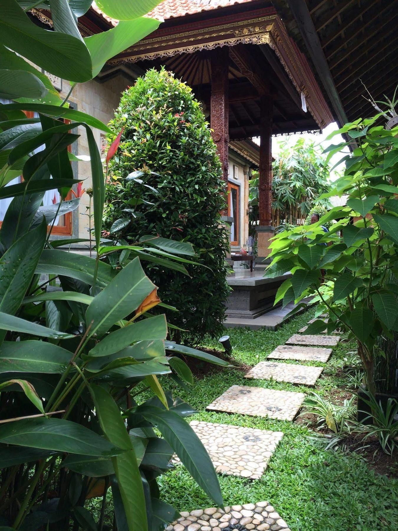 Uma Dewi Guest House Убуд Екстер'єр фото